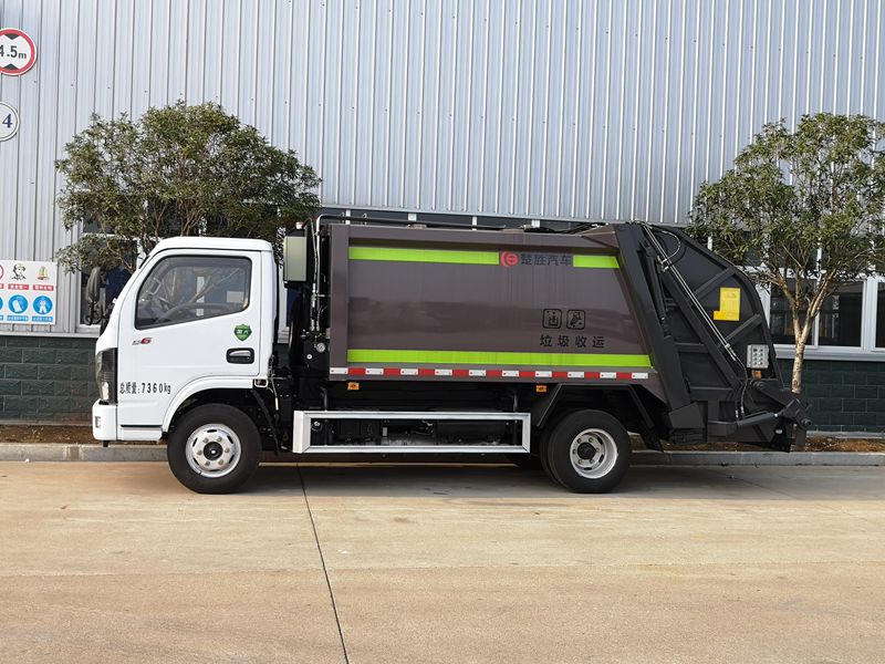 東風多利卡壓縮垃圾車6方