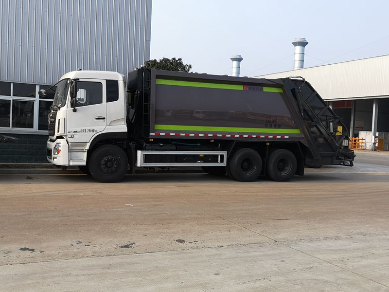 東風天龍18方壓縮式垃圾車